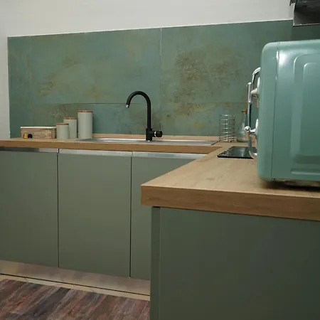 Apartment Waves & Trails *