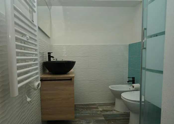 Waves & Trails - Mytouristhome Lerici